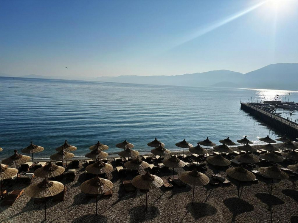 Hotel Demoli