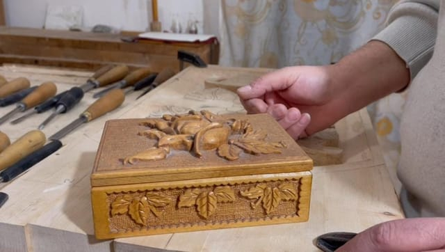 Woodcarving Ilir Basho