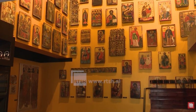 Restaurohet ikona “Lindja e Krishtit”, ikona e shek. XVIII e pikturuar nga Kostandin Shpataraku