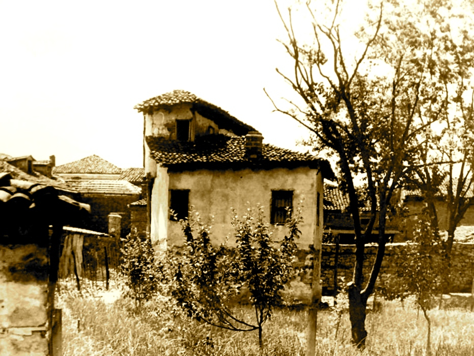 SHTËPIA E LASGUSH PORADECIT