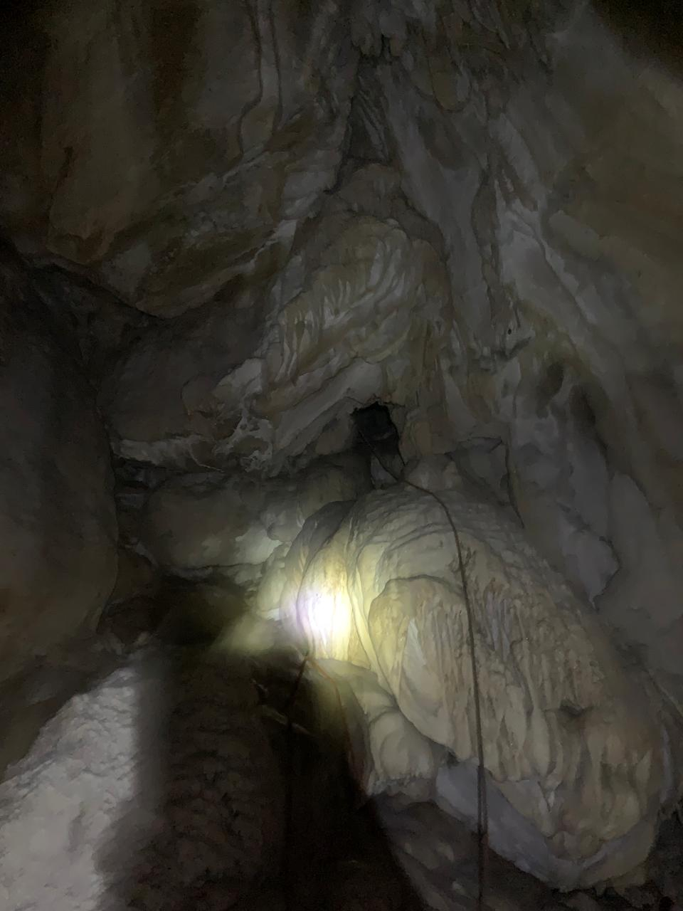 Shpella e Ariut Velçan (Bishnicë)