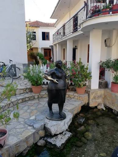 Busti i teto Ollgës
